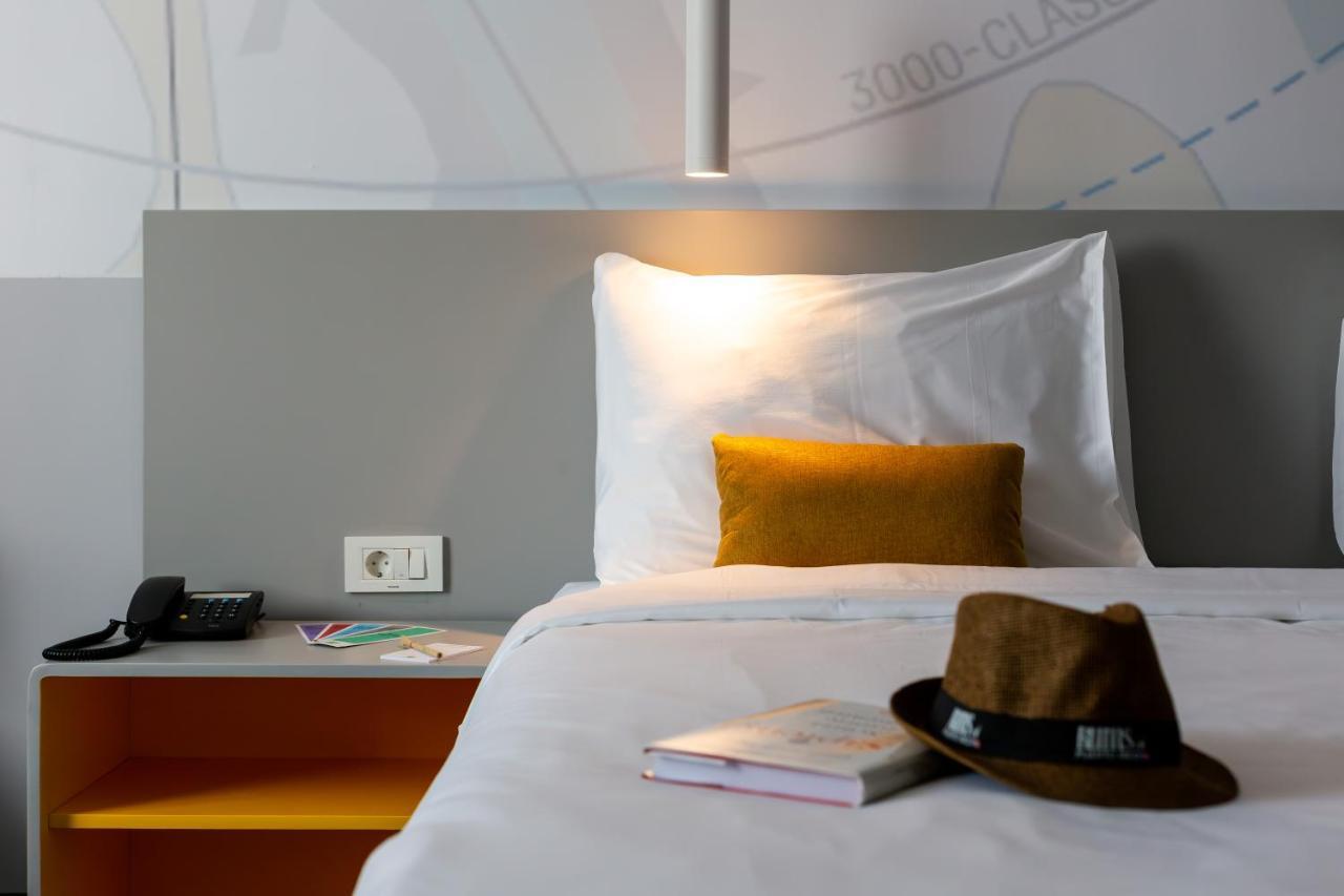 Ibis Styles Bucharest Airport Hotel Otopeni Exterior foto