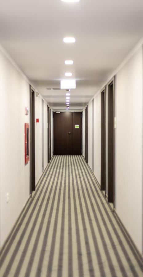 Ibis Styles Bucharest Airport Hotel Otopeni Exterior foto