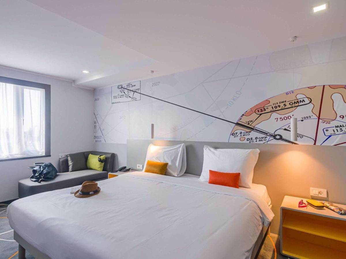 Ibis Styles Bucharest Airport Hotel Otopeni Exterior foto
